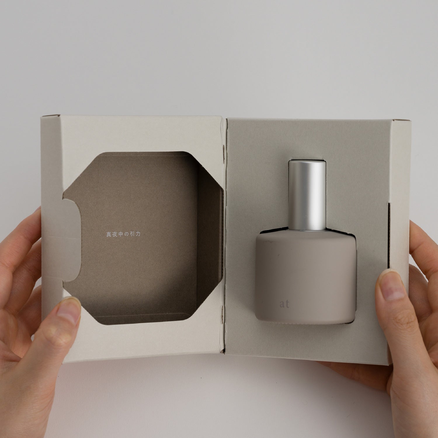 オサジ オードトワレ – OSAJI