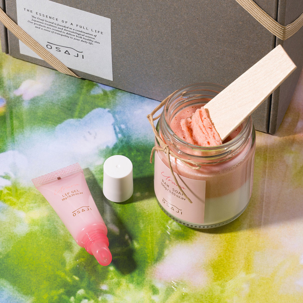 Urara〈ウララ〉ローソープ＆リップジェルギフトセット